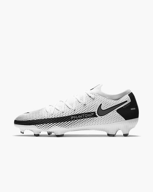 Buying Guide For Nike Football Boots photo 0